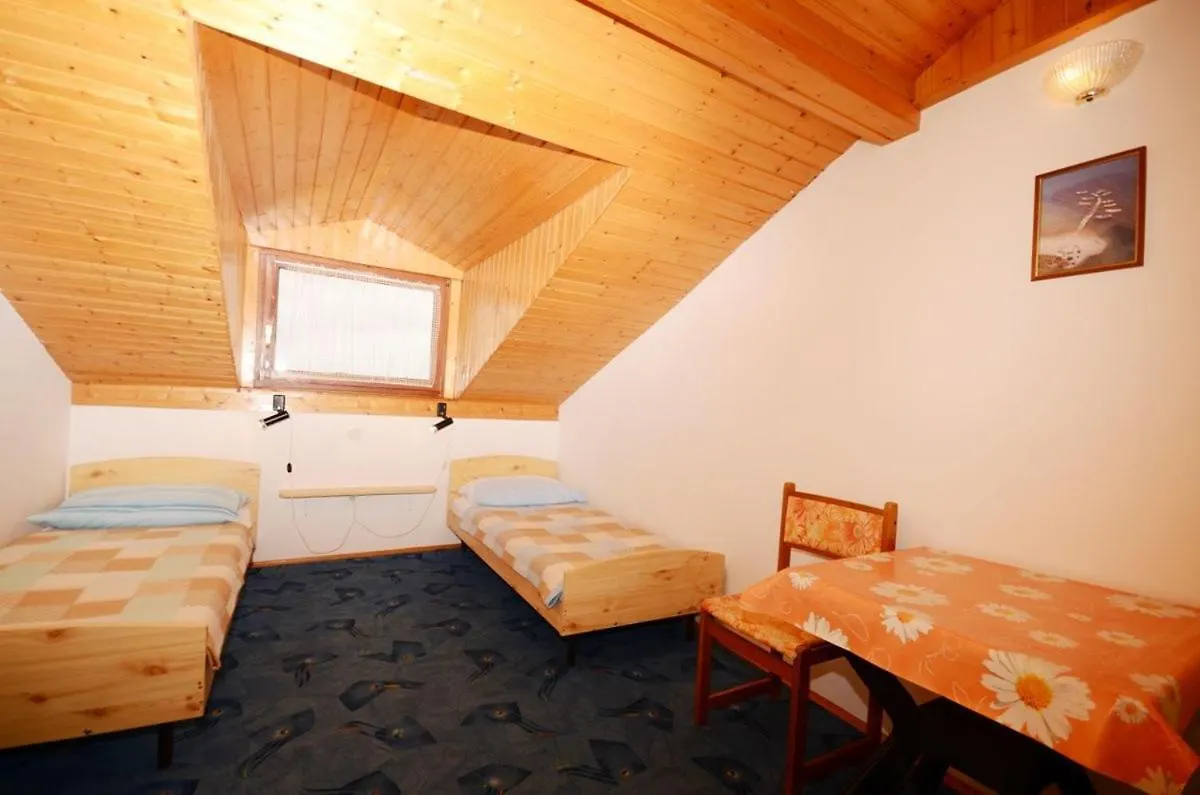 אומאג Apartments Dasen