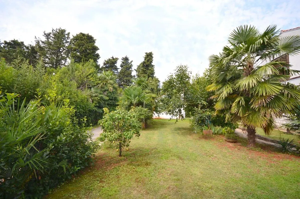 אומאג Apartments Dasen 0*,  קרואטיה